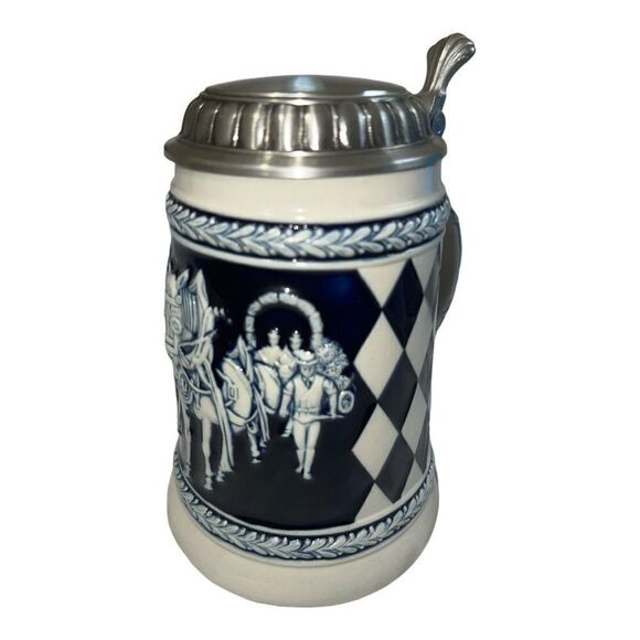Gerz  blue and grey diamond pattern with pioneers horse drawn carriage stein - Picture 4 of 5